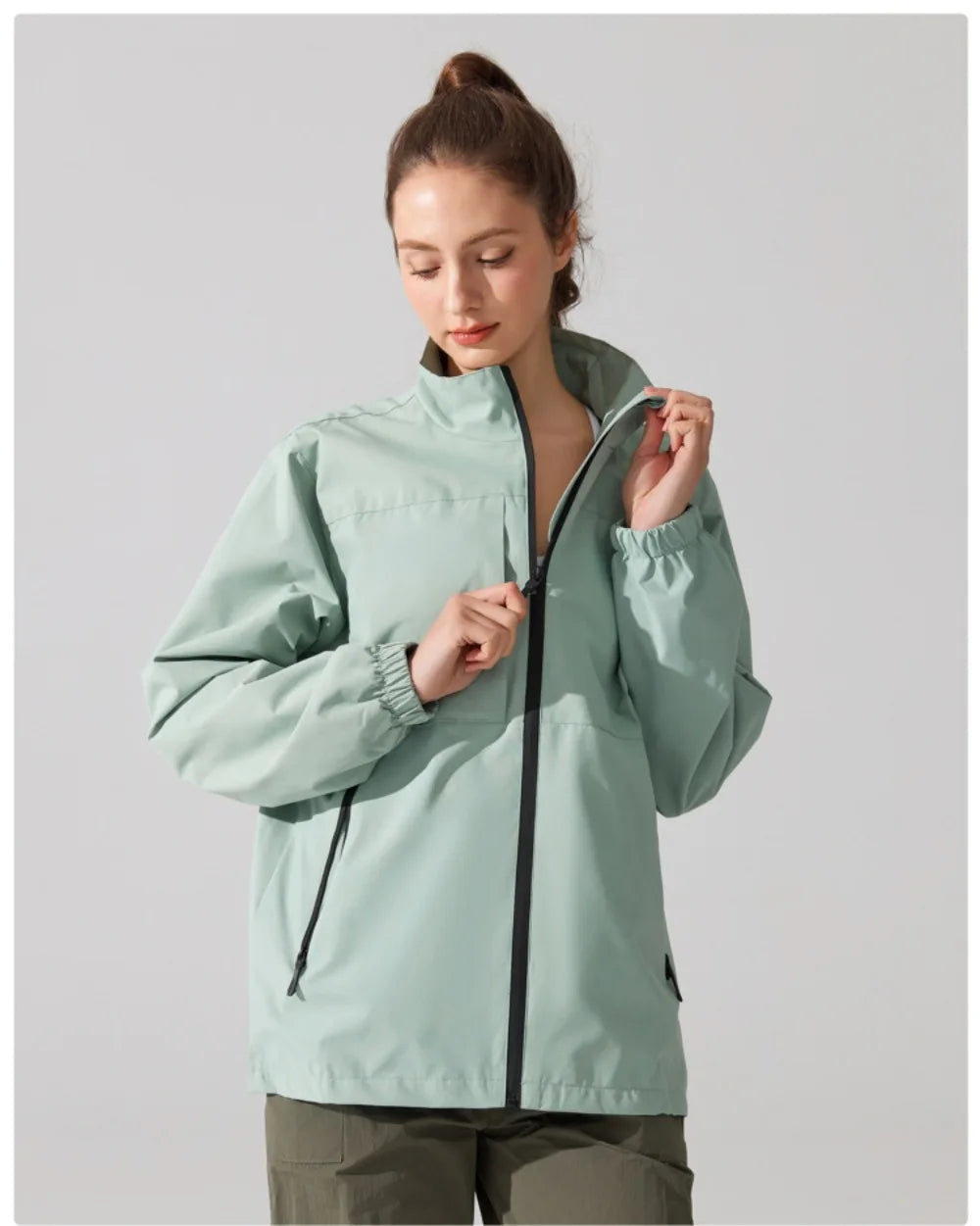 Unisex Lightweight Windbreaker
