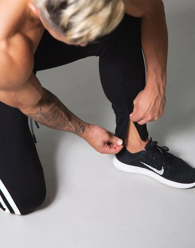 Men Zip Pocket Joggers
